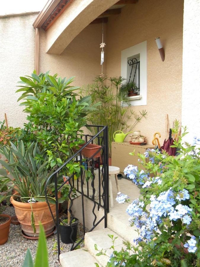 Chez Patrick Roujan Bed & Breakfast Exterior photo